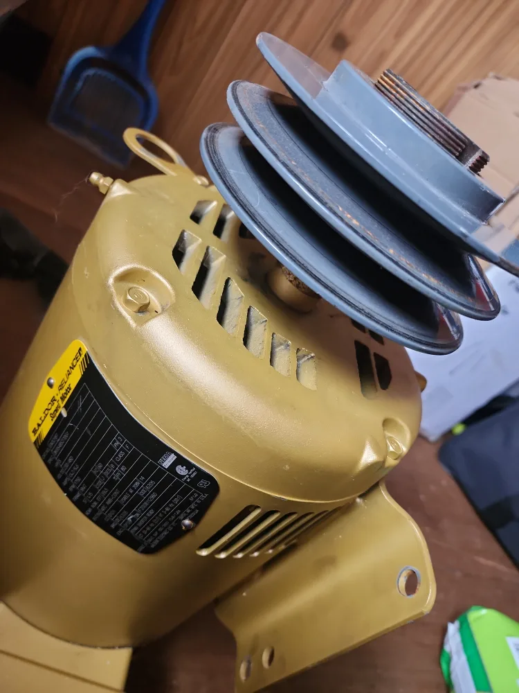 Used Baldor Electric Motor with Pulley 💚 image indicator(4)