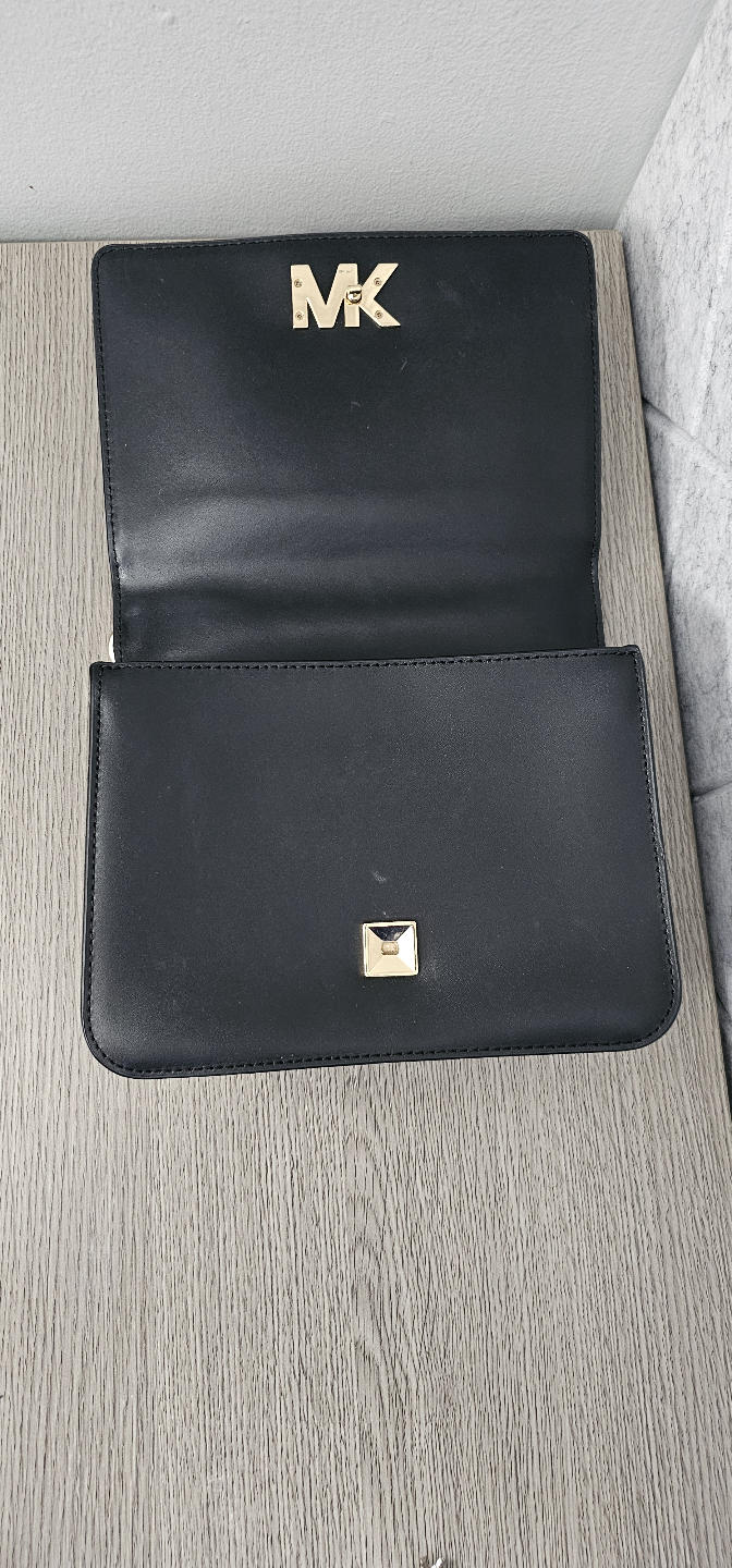 Michael Kors Black and Gold Chain Bag - photo 5