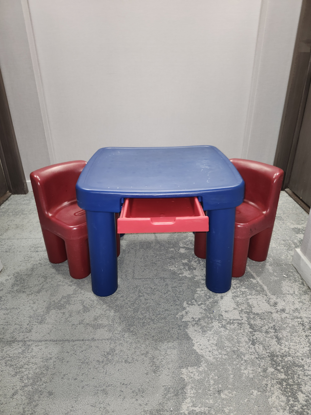 Kidss Table and Chairs Set - photo 2