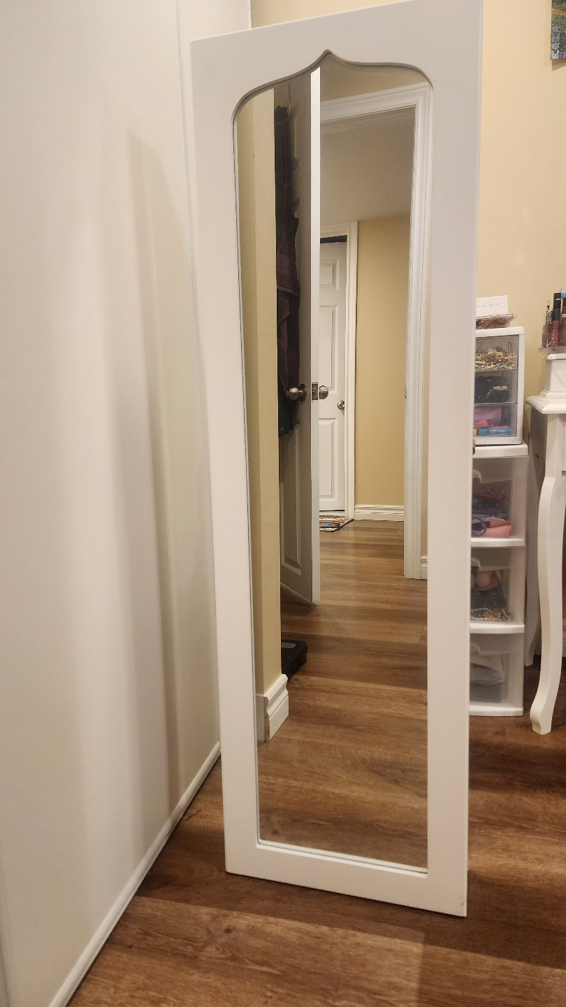 White Full-Length Mirrored Jewelry Cabinet