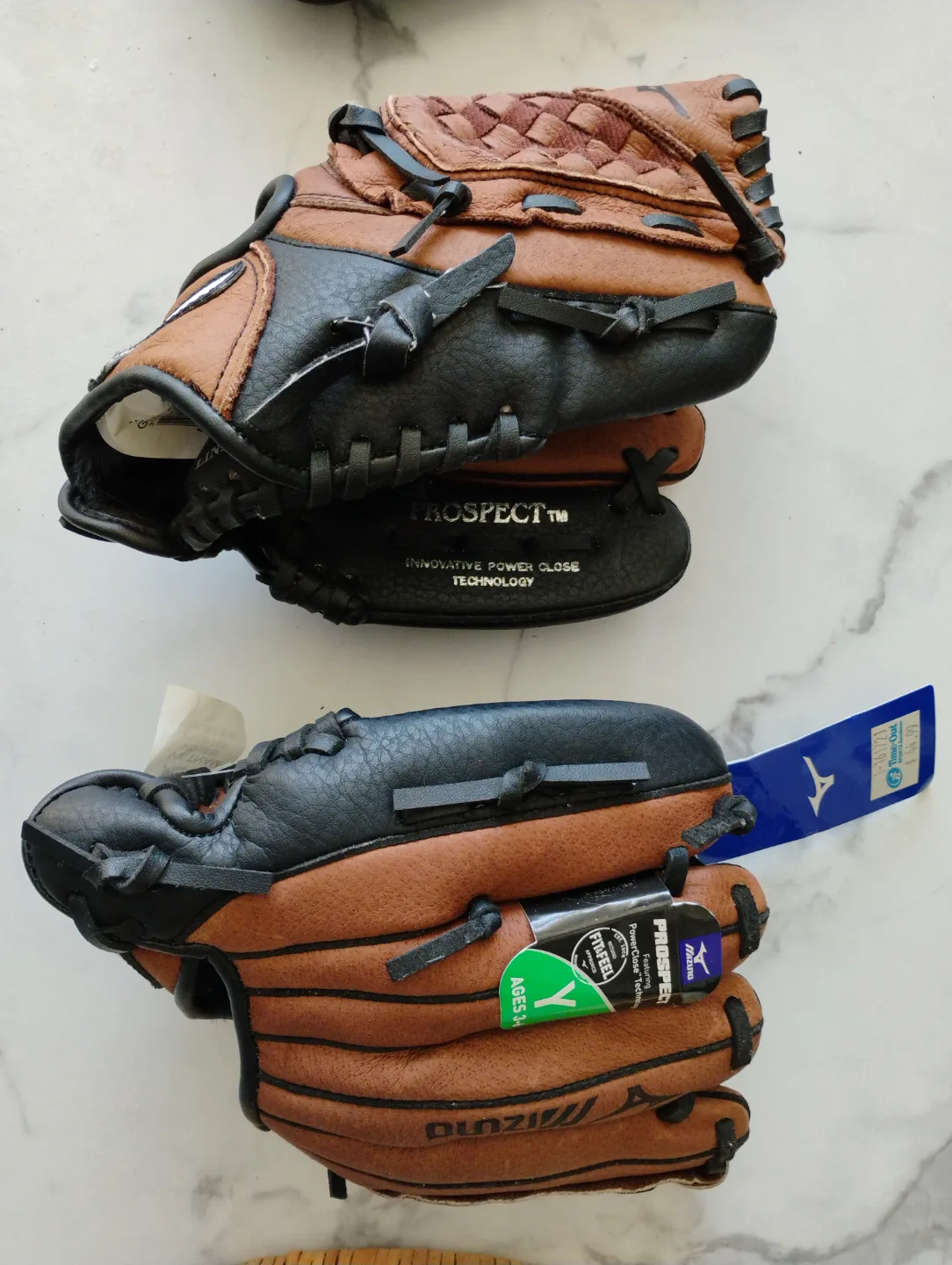 Mizuno Prospect 10-inch Youth Baseball Glove image indicator(4)