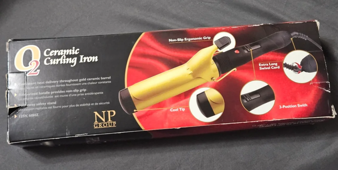 O2 Ceramic Curling Iron by NP Group image indicator(3)