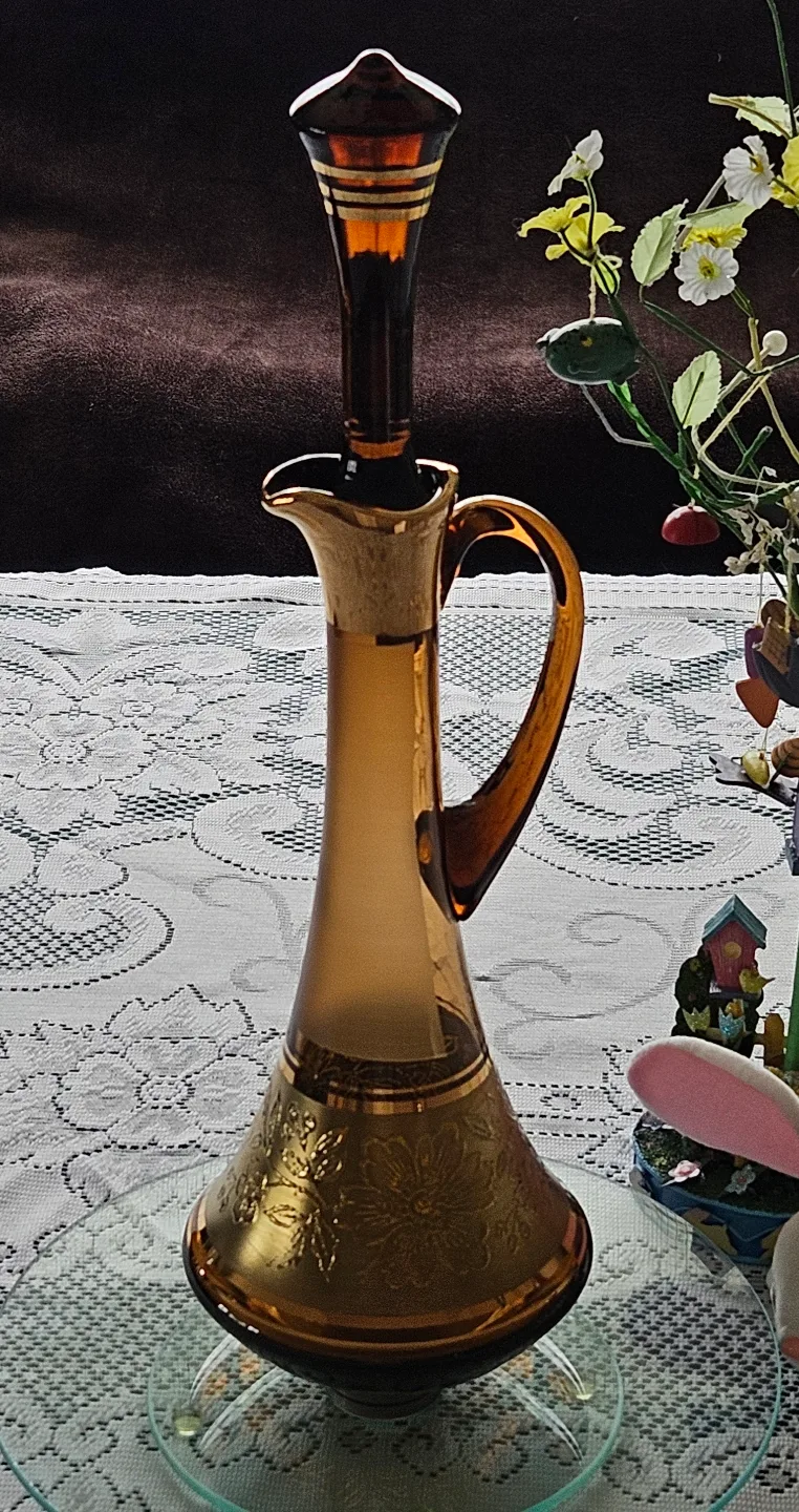 Vintage Bohemian Amber Glass Liquor Decanter image indicator(6)