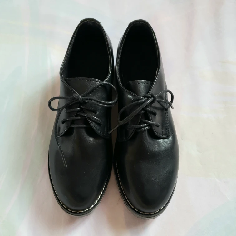 🆕Women's Black Lace-Up Oxford Shoes - photo 2