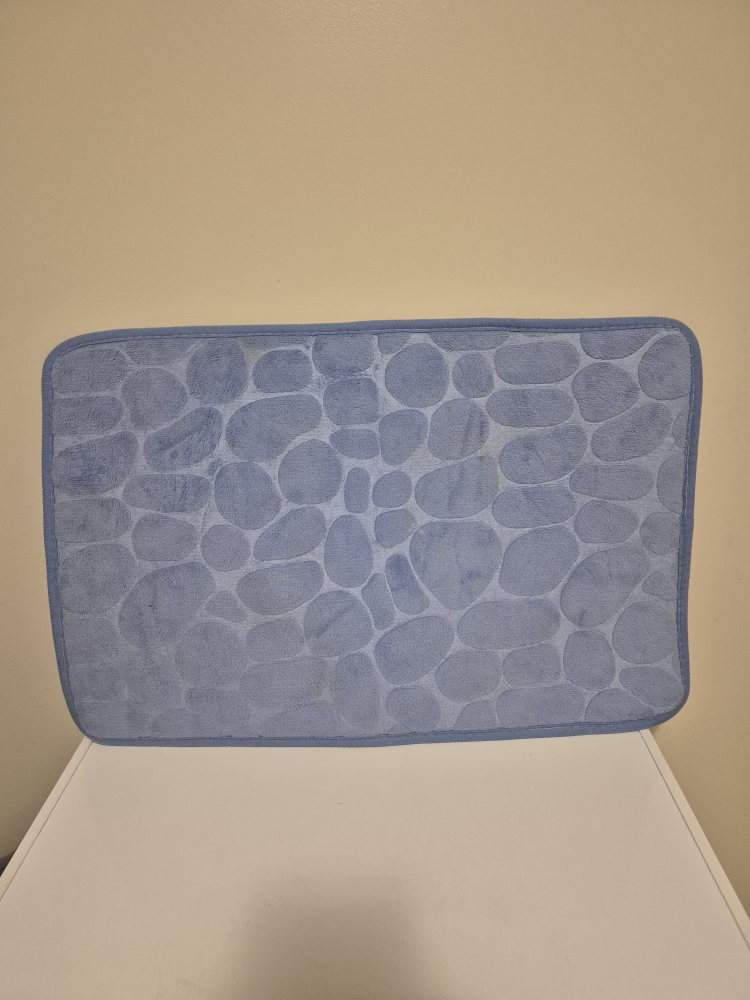 💚 Pebble Design Bathroom Rug - Light Blue