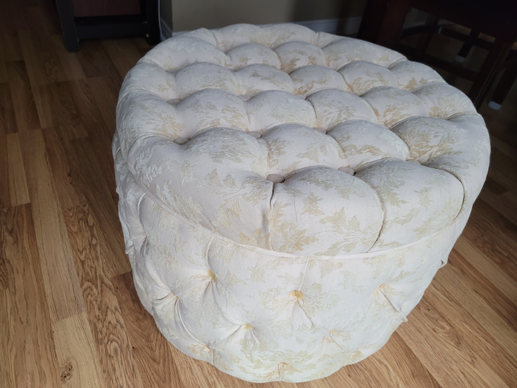Round Tufted Storage Ottoman - photo 4