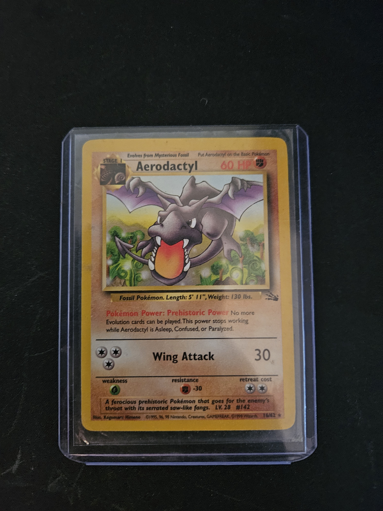 Pokemon Card - Aerodactyl #142 - Fossil Set