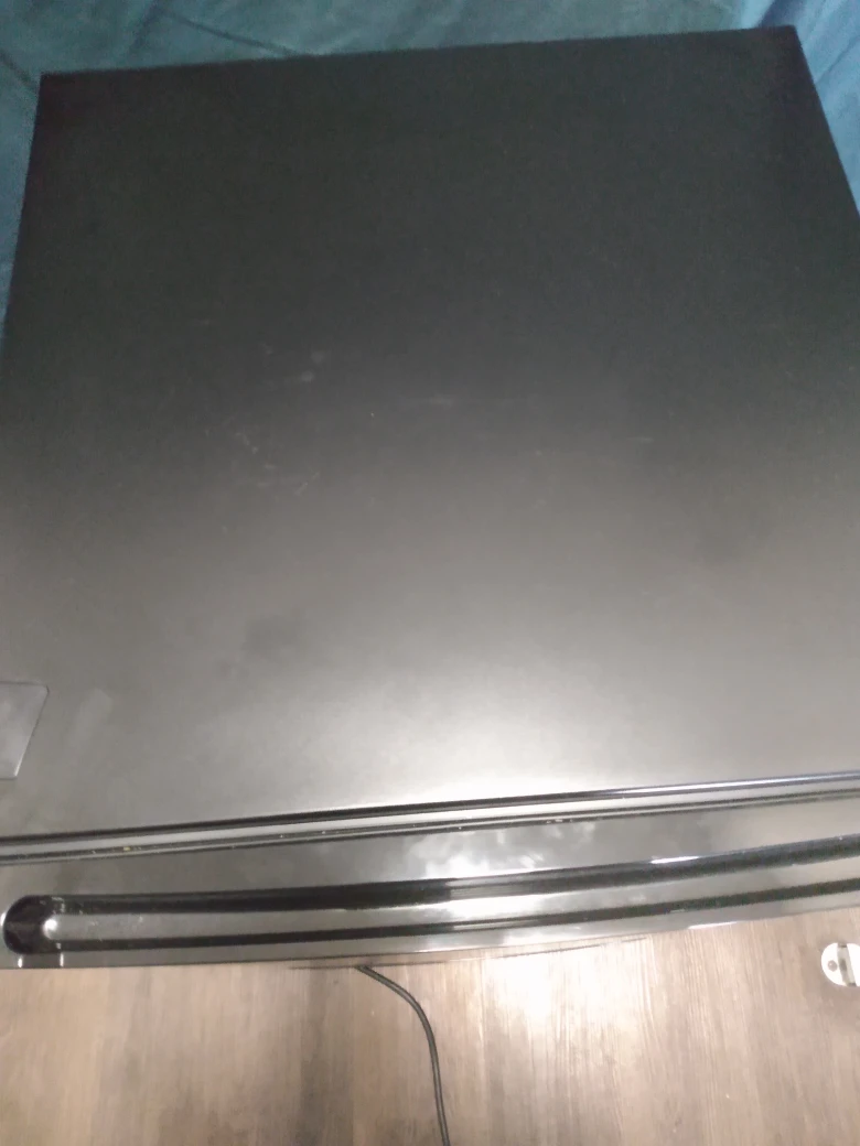 Hamilton Beach mini-fridge - photo 2