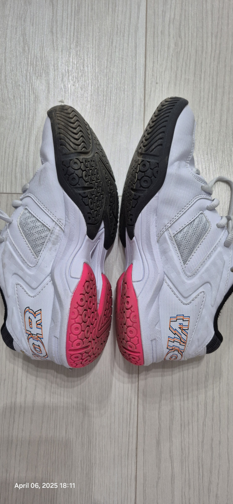 Victor P9200TD Badminton Shoes - Women's Size 6.5 - photo 3