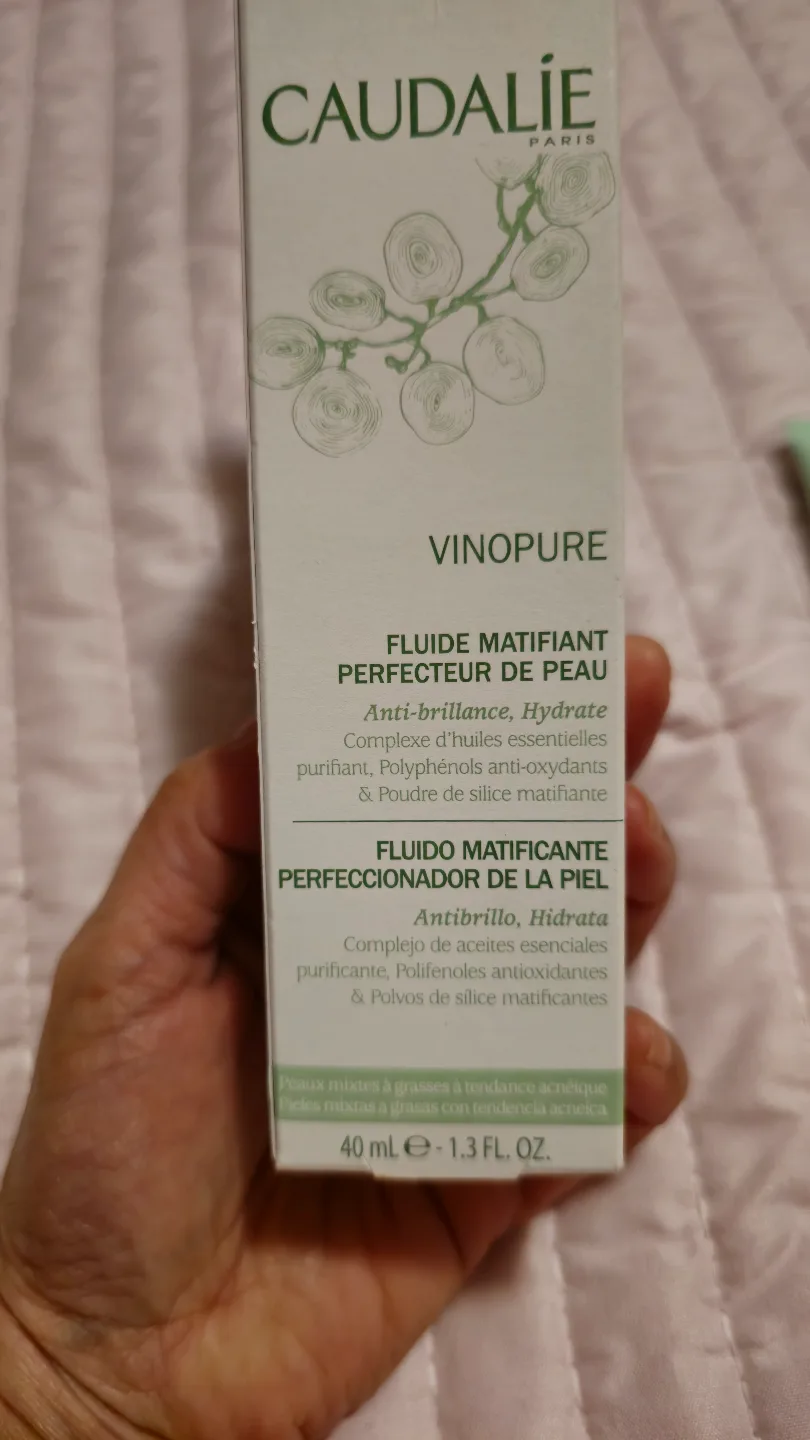 Caudalie Vinopure Skin Perfecting Mattifying Fluid 40ml thumbnail