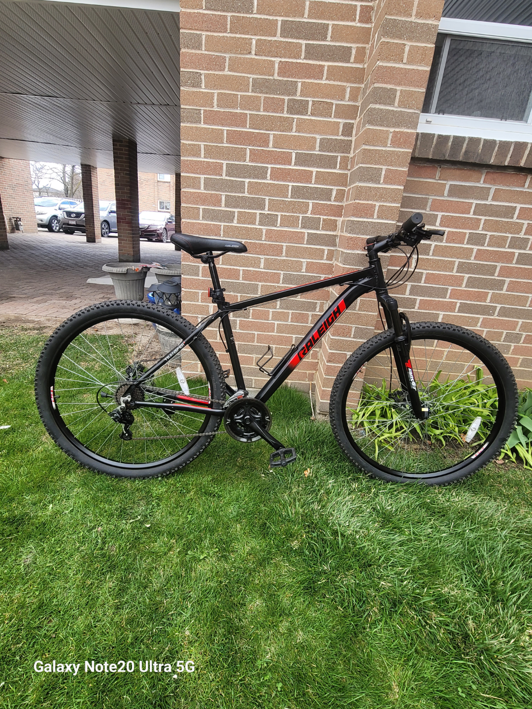 Raleigh Trailblazer 29er Mountain Bike