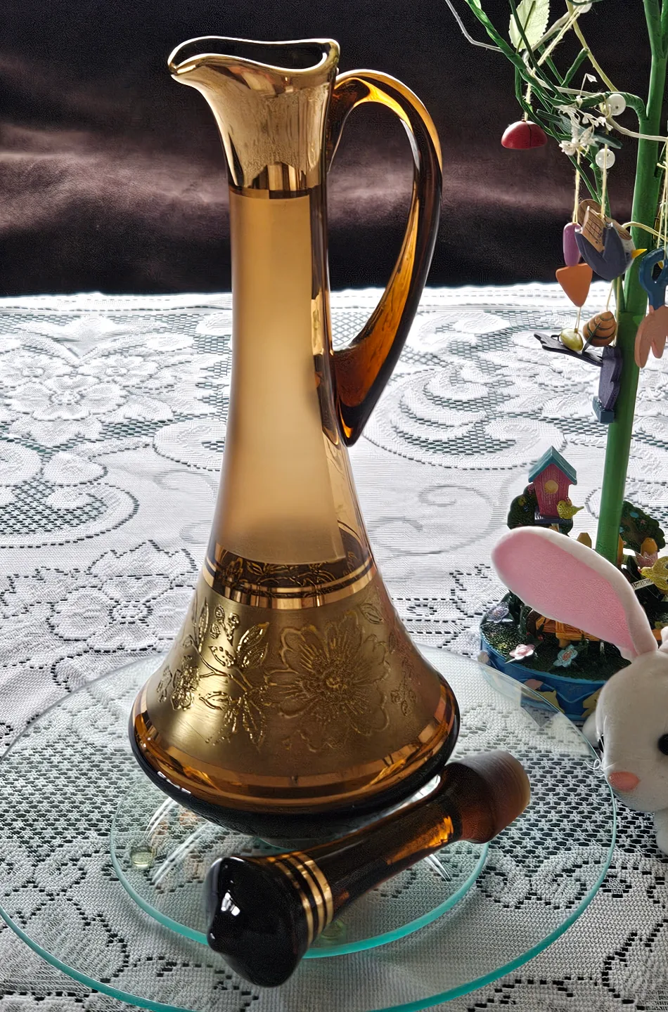 Vintage Bohemian Amber Glass Liquor Decanter image indicator(3)