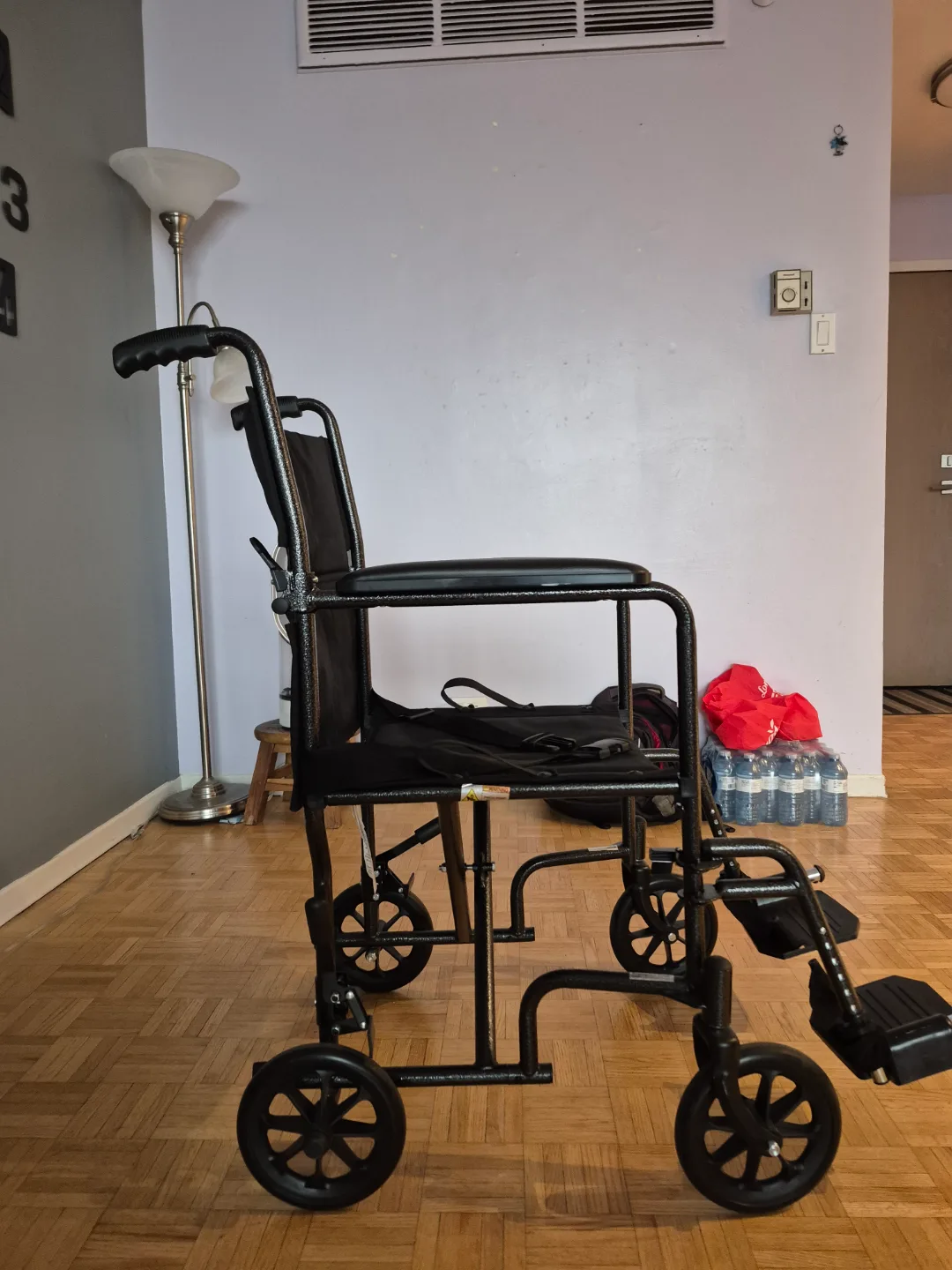 Drive Medical Lightweight Wheelchair image indicator(4)