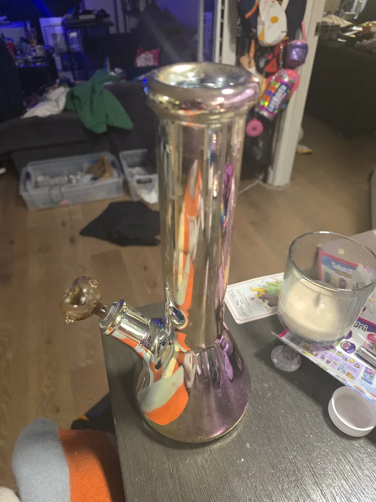 Shiny Glass Beaker Bong �💚 image indicator(3)