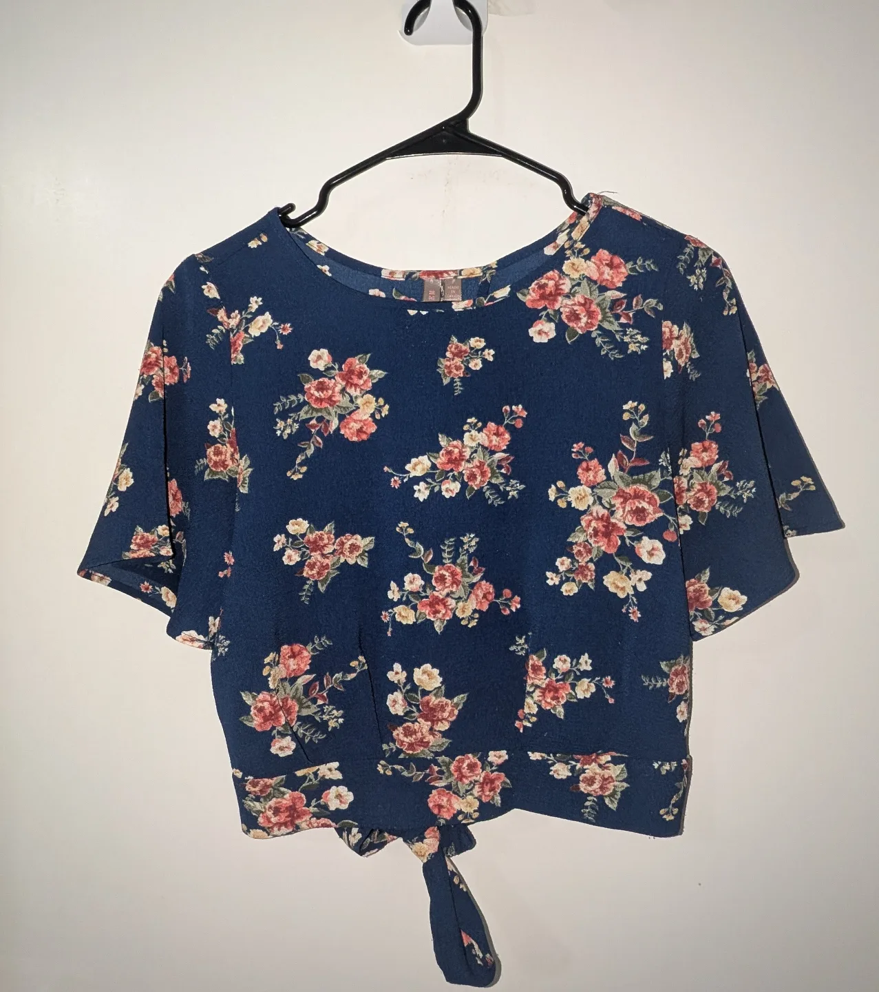 BPNA & MI Floral Crop Top thumbnail