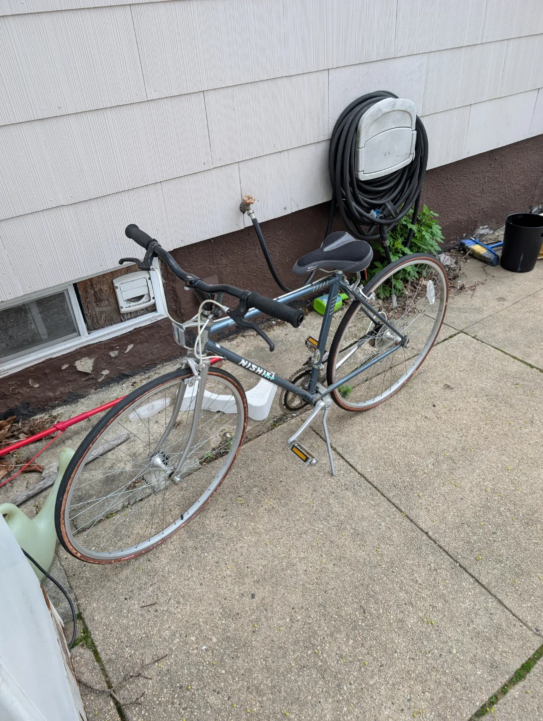 Vintage Nishiki Road Bike thumbnail