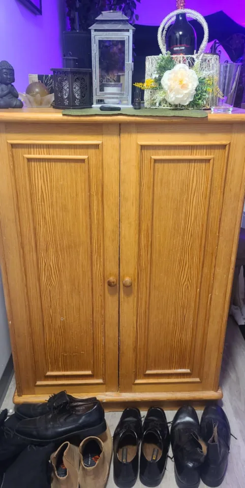 Wooden Shoe Cabinet with Two Doors image indicator(9)