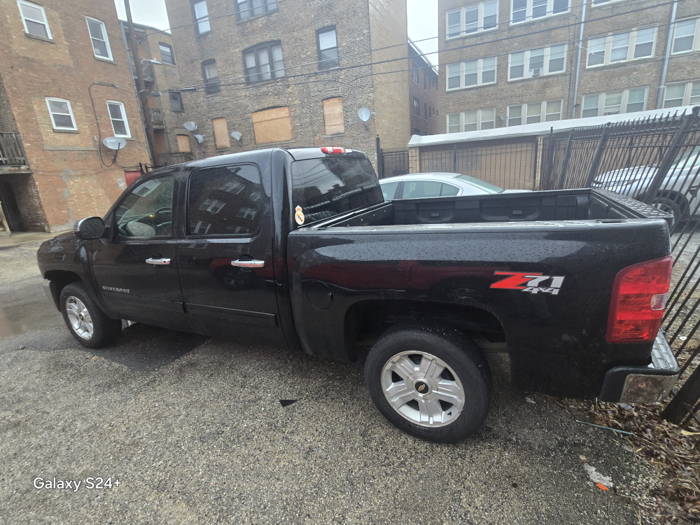 2012 Chevrolet Silverado 1500 Z71 Crew Cab - photo 3