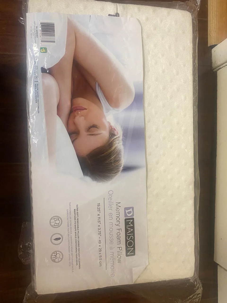 2x D Maison Memory Foam Pillows, Brand New thumbnail