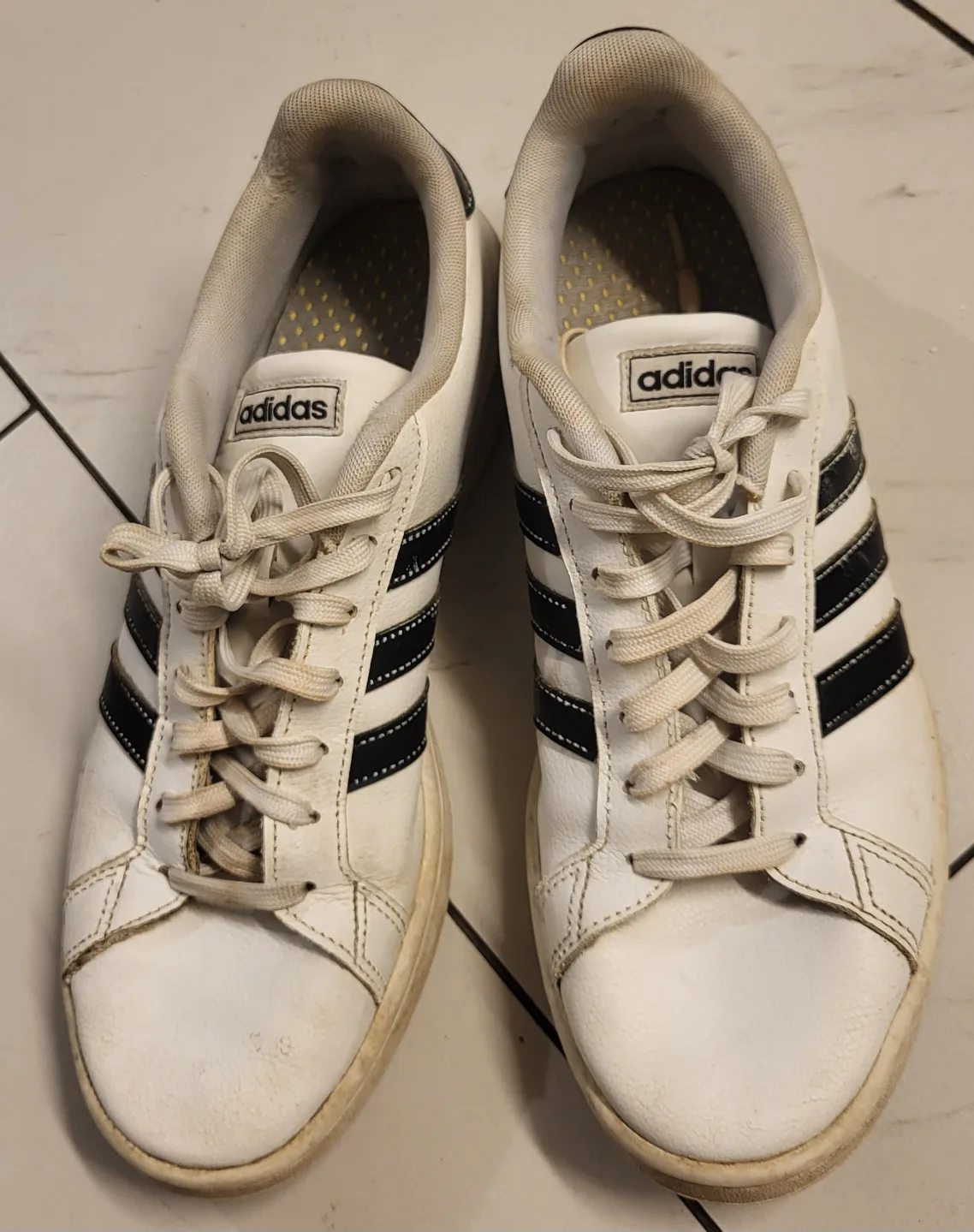 Adidas Grand Court White Black Sneakers 10.5 image indicator(2)