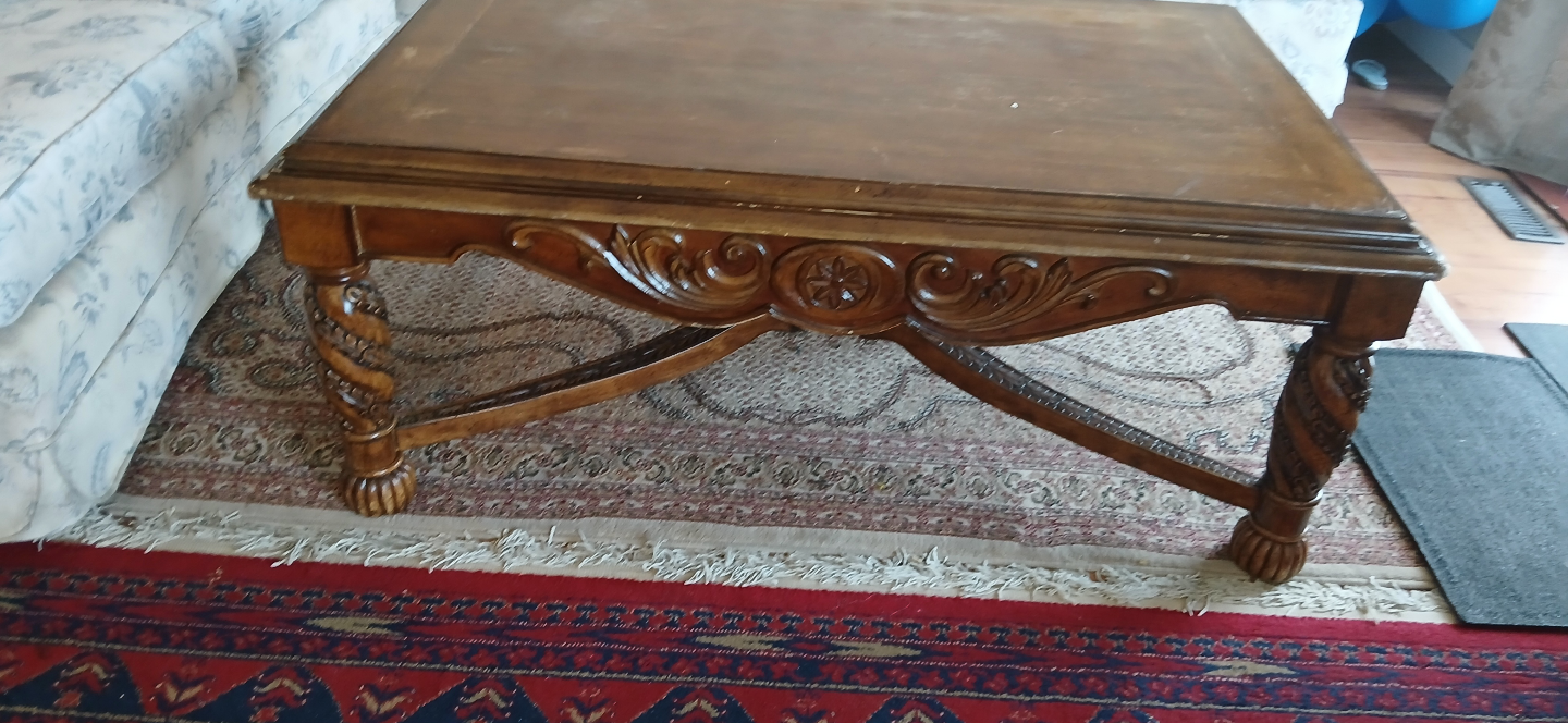 Ornate Wood Coffee Table - photo 4