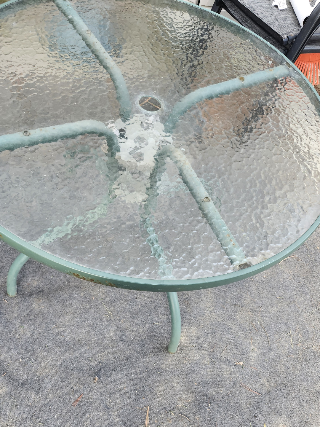 outdoor patio table