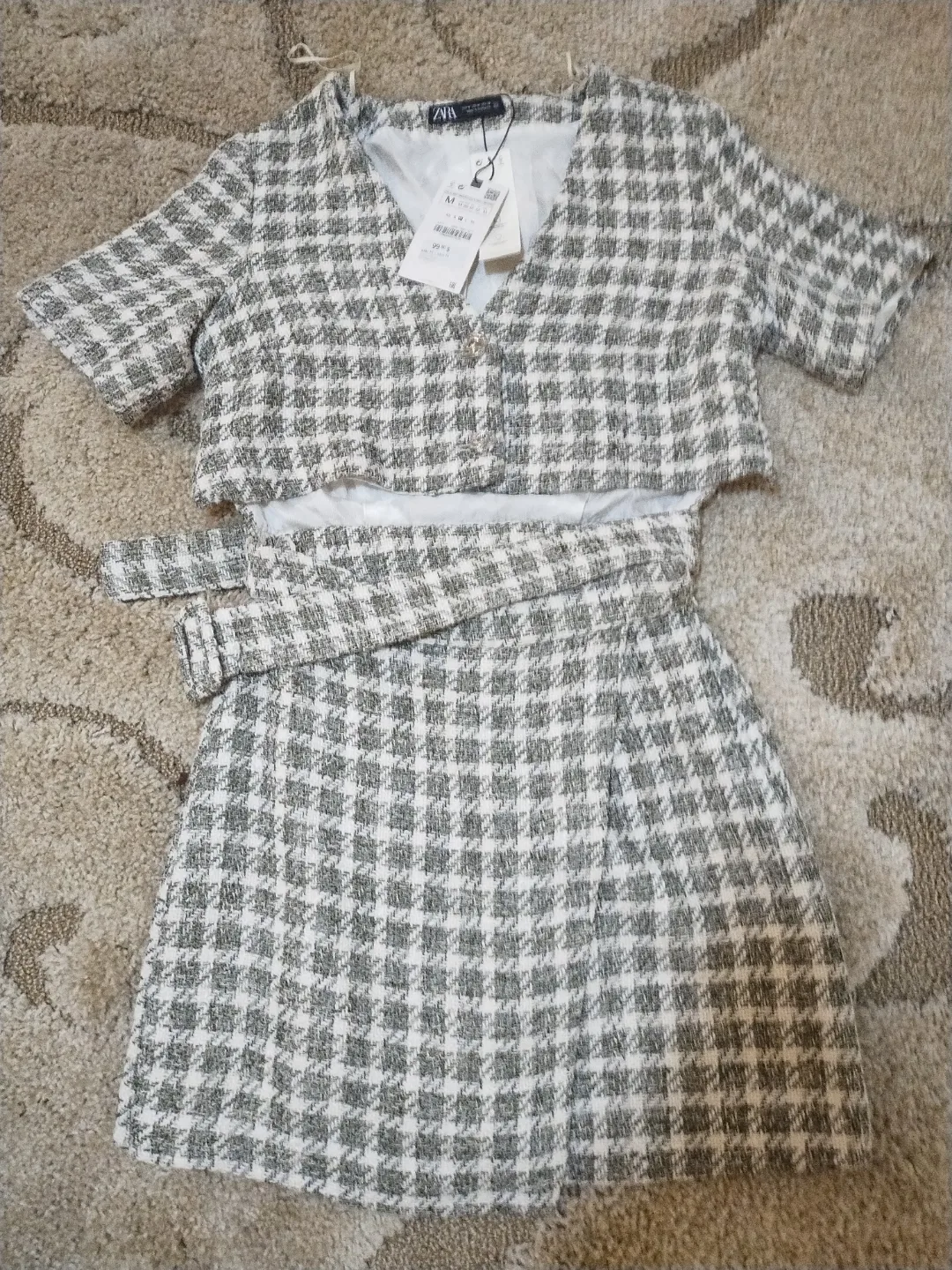 Zara Two-Piece Tweed Set, Size M  New, with tags image indicator(5)