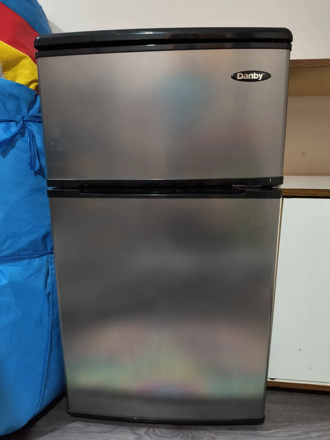 Danby mini Refrigerator/freezer - Stainless Steel thumbnail
