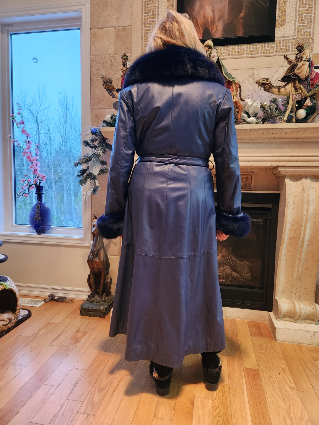 Italian Leather Coat with Fox Fur Trim - photo 4