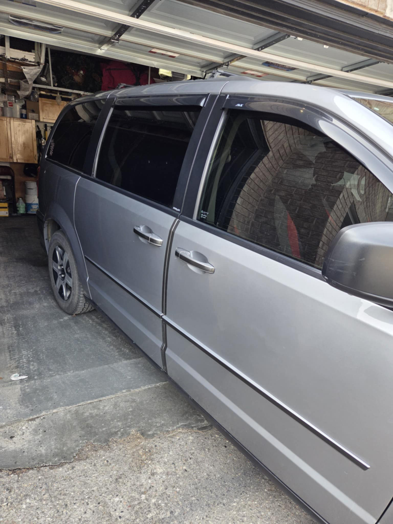 Dodge Grand Caravan - Negotiable - photo 2