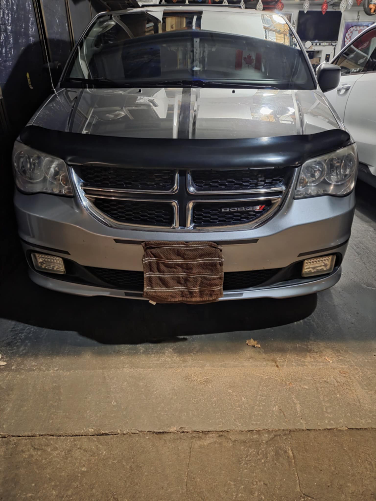 Dodge Grand Caravan - Negotiable - photo 5