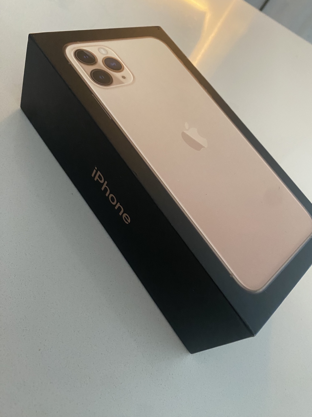 iPhone 11 Pro Max - 256 GB - Gold - photo 2