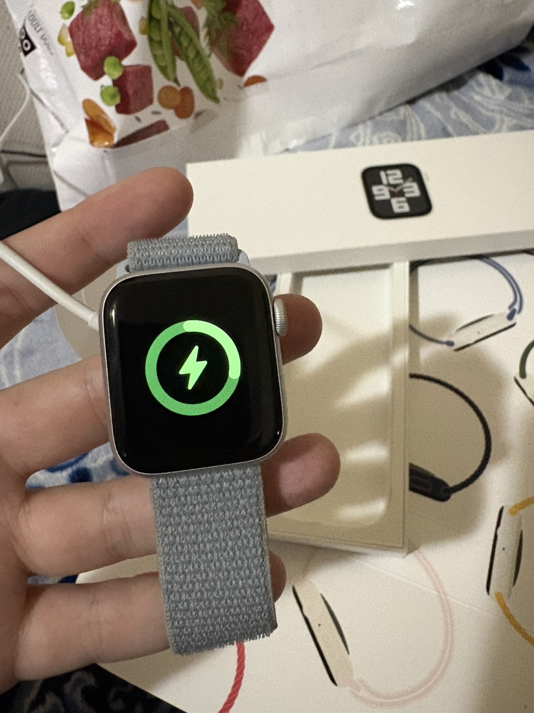 Apple Watch SE Gen 2 - photo 2