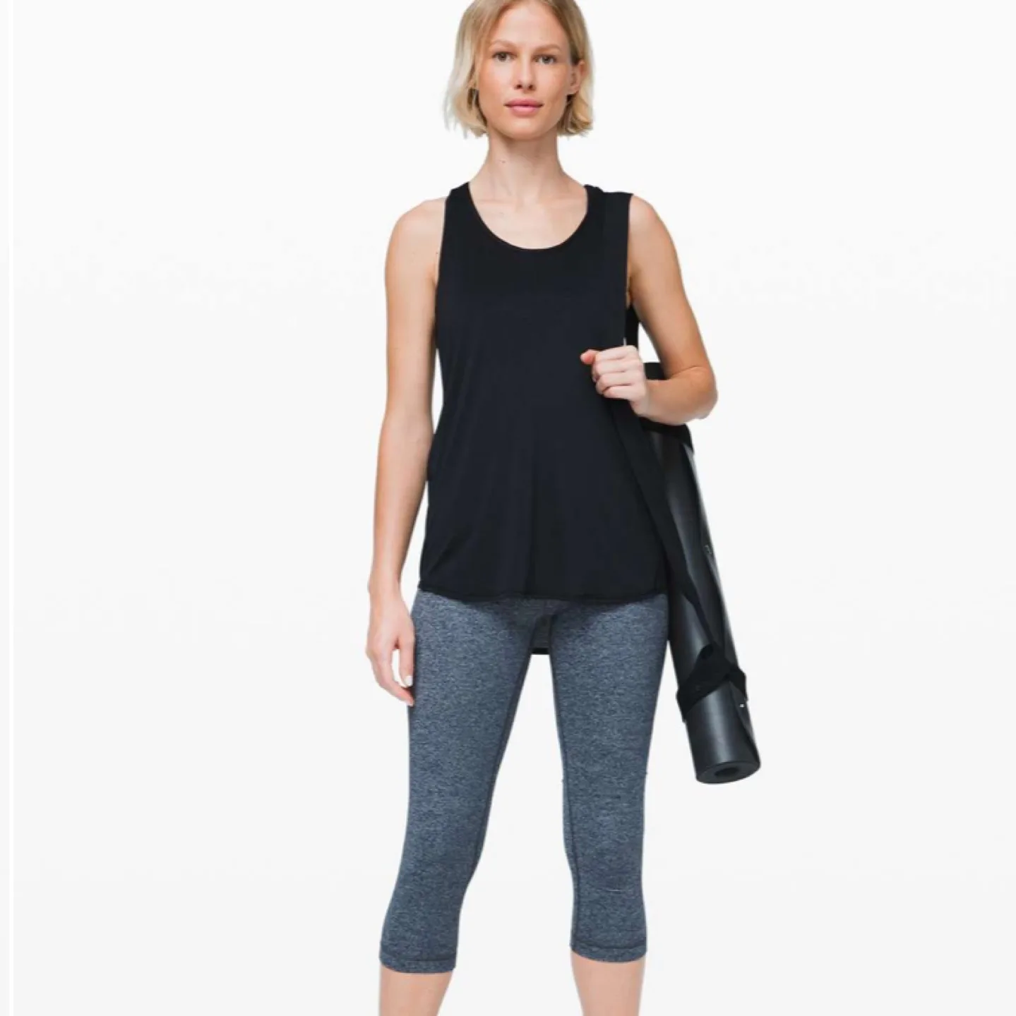 NEW* Lululemon Essential Tank Pleated image indicator(5)