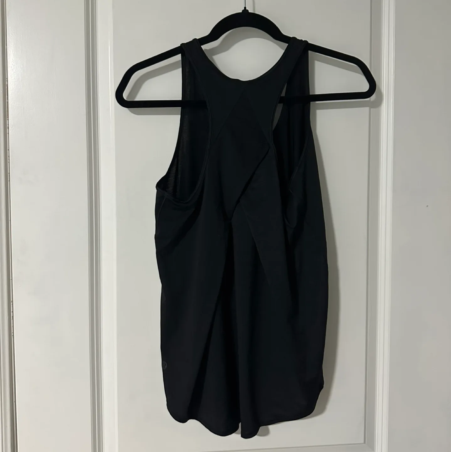 NEW* Lululemon Essential Tank Pleated image indicator(7)