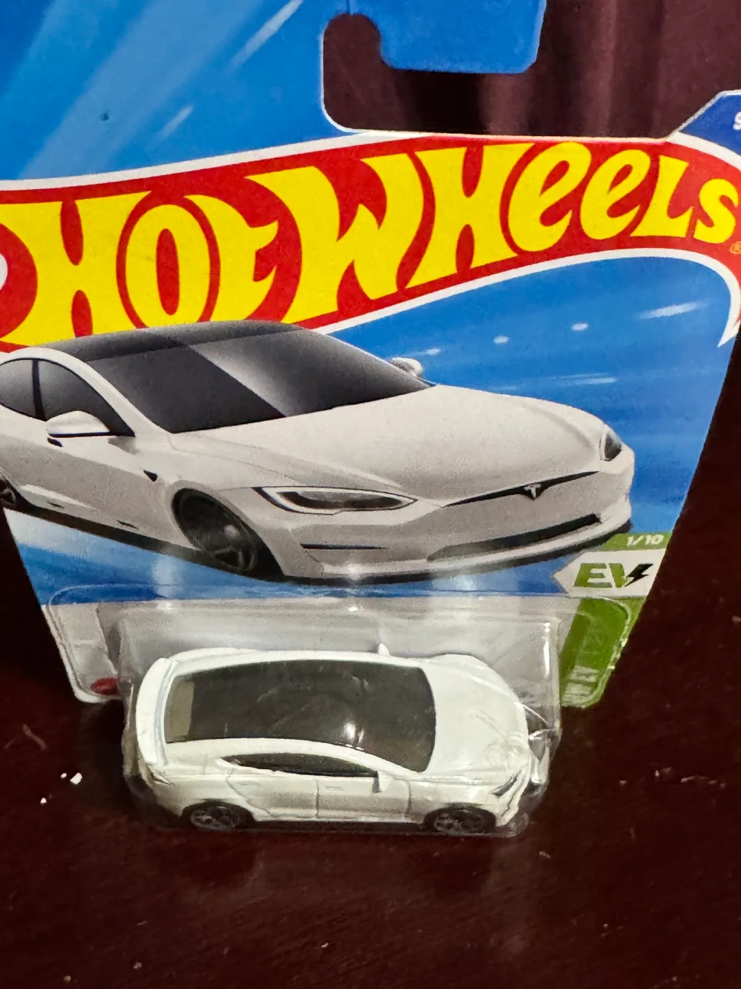 Hot Wheels Tesla Model S Plaid - White - 1/10 image indicator(3)
