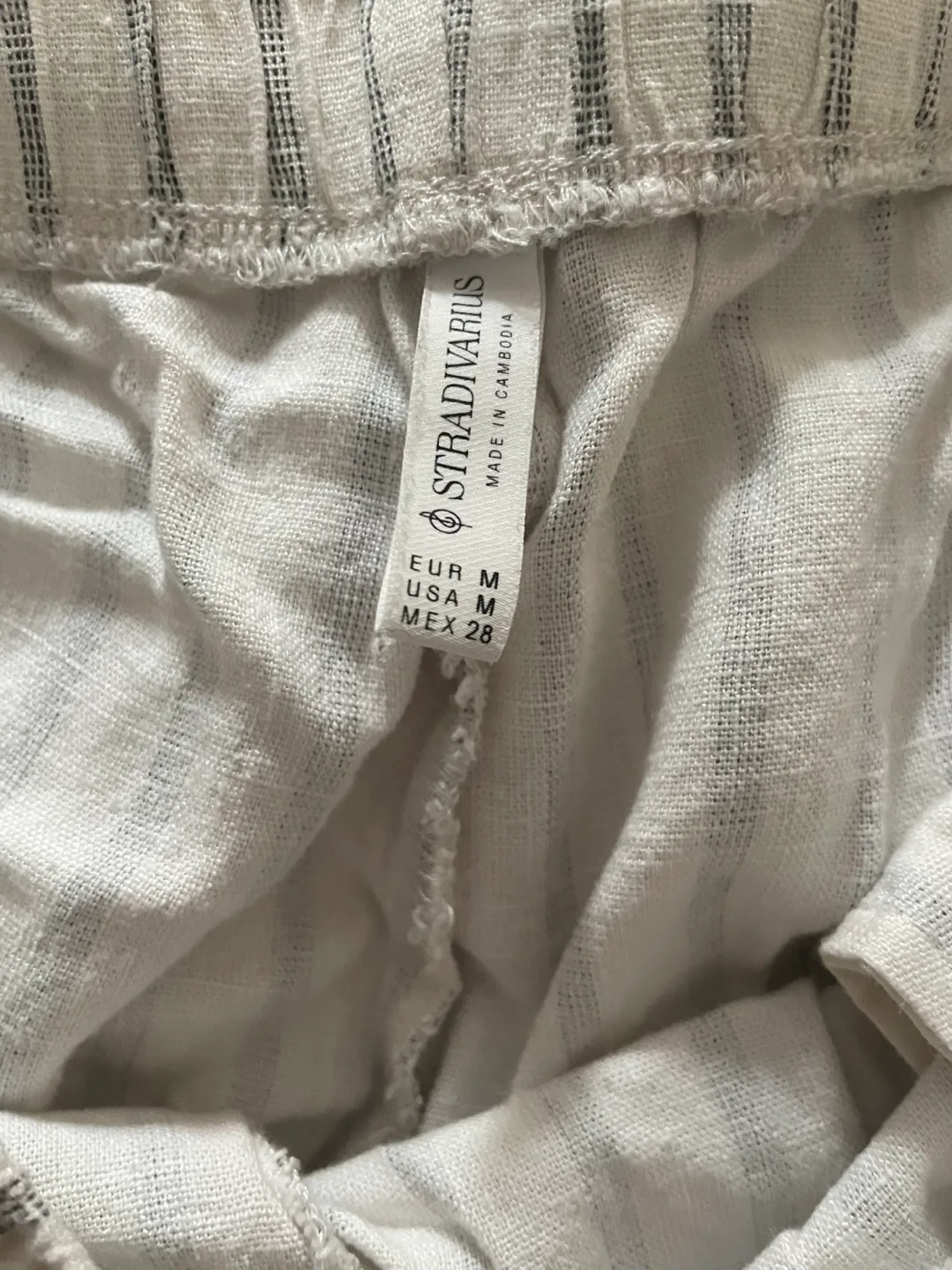 Stradivarius women linen pants striped image indicator(2)