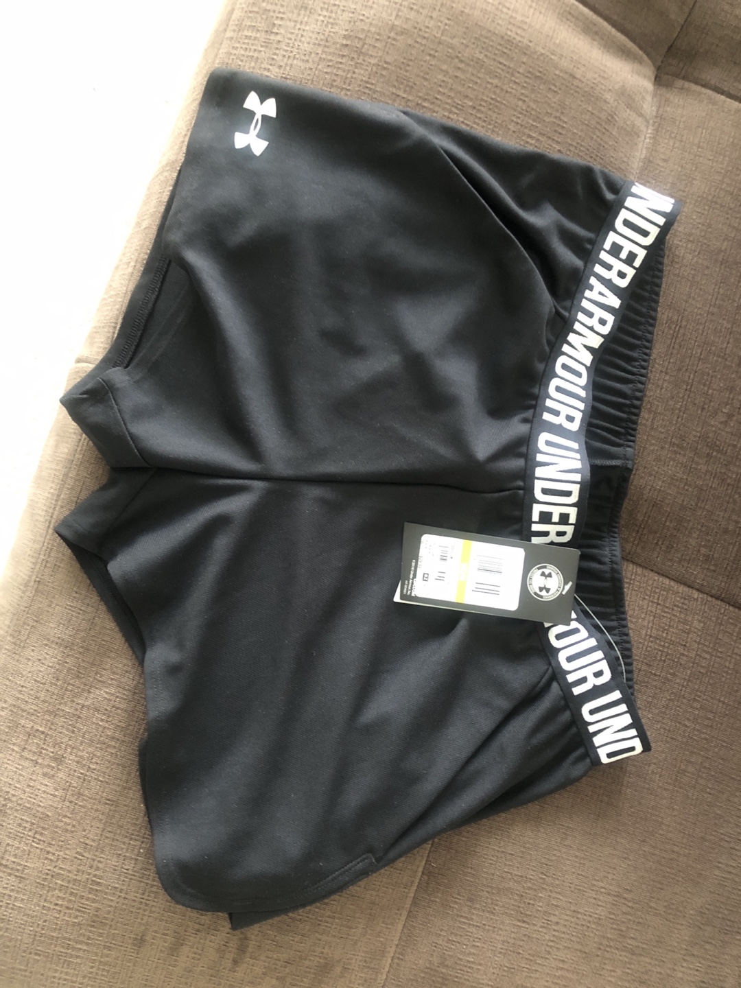 NEW with tag on. Under armour UATech Play Up women’s shorts