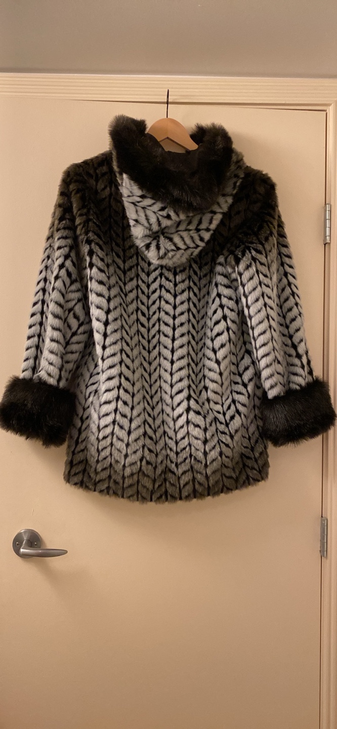 NUAGE Faux Fur Hooded Jacket - XS/P - photo 3