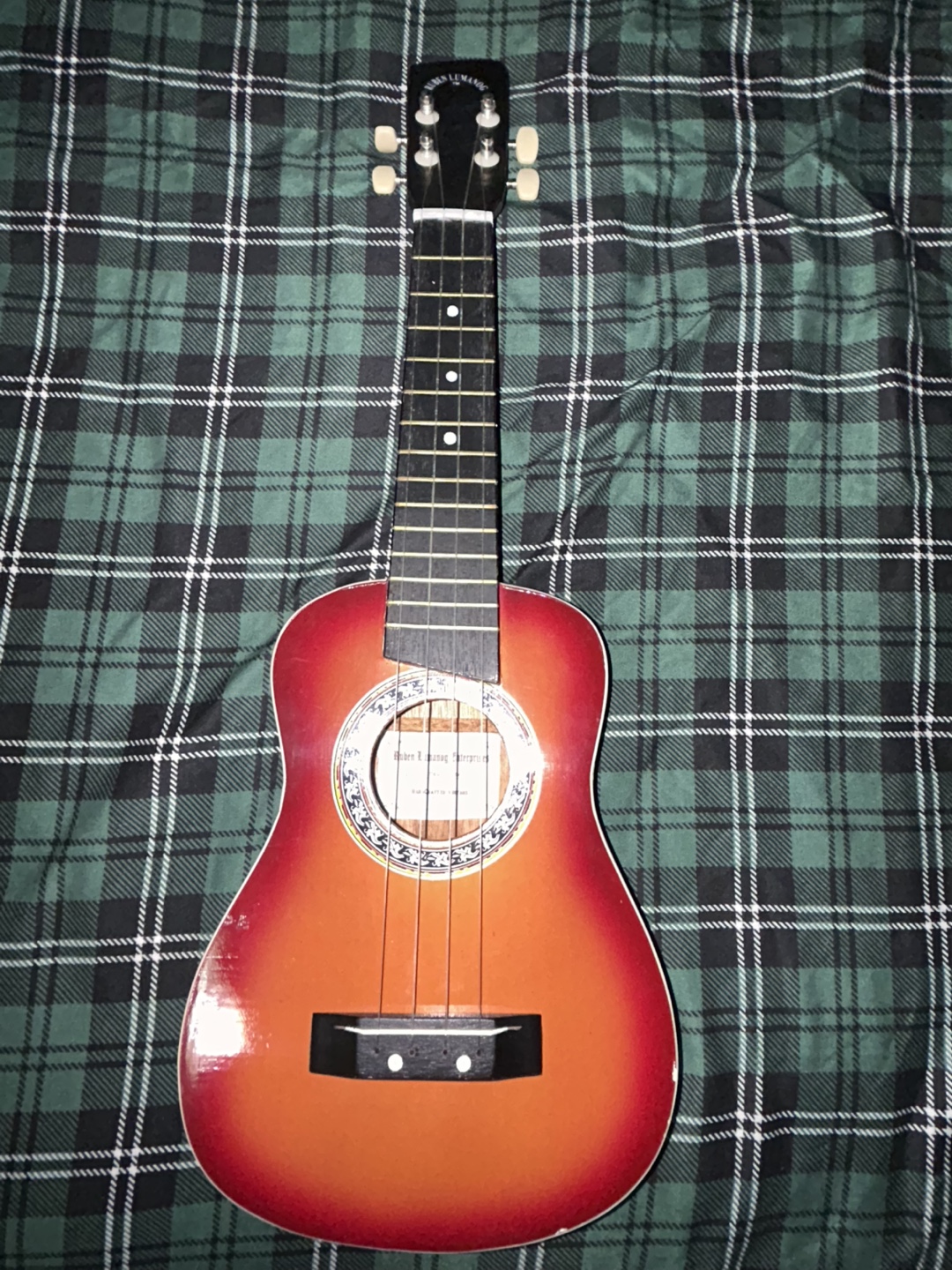 Ukulele - Sunburst Finish with bag