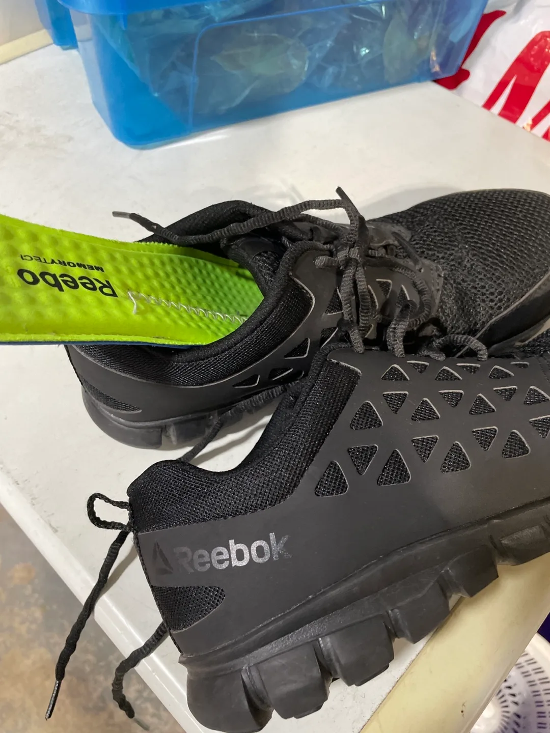 Reebok Men's Black Work Shoes, steel toe - Size 9.5W💚 image indicator(2)