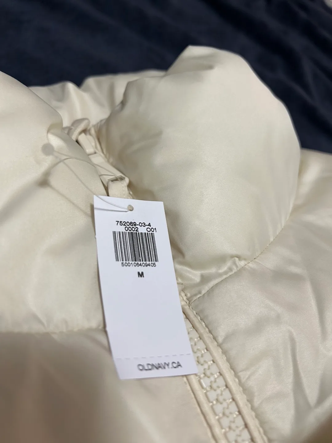 Old Navy Puffer Jacket (short) image indicator(2)