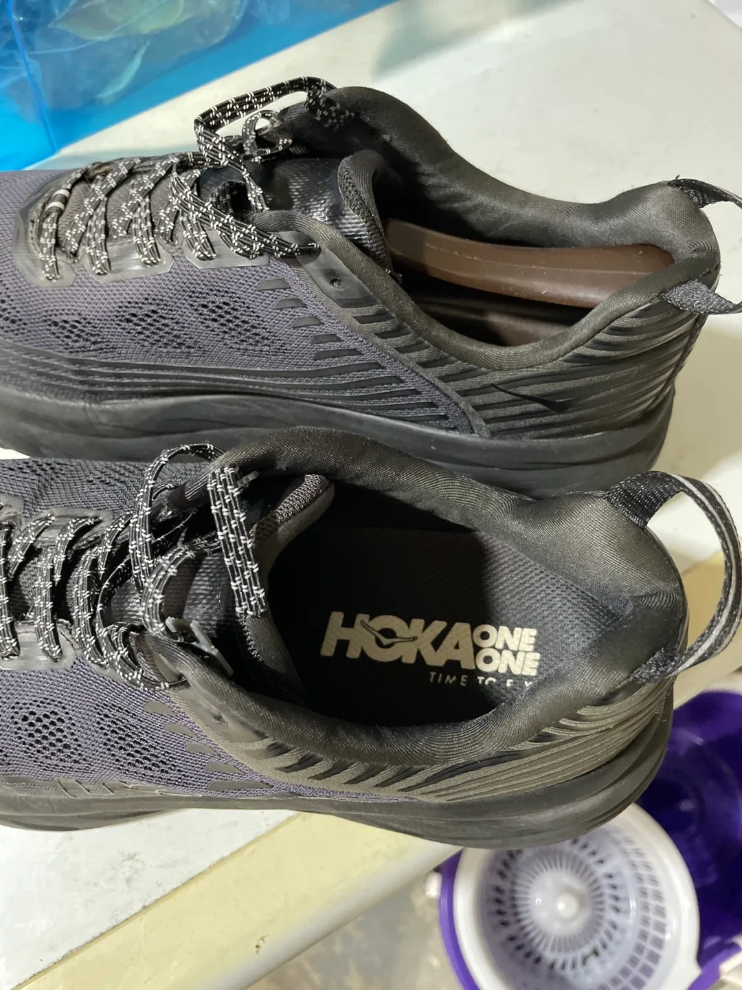 Hoka One One Running Shoes image indicator(2)