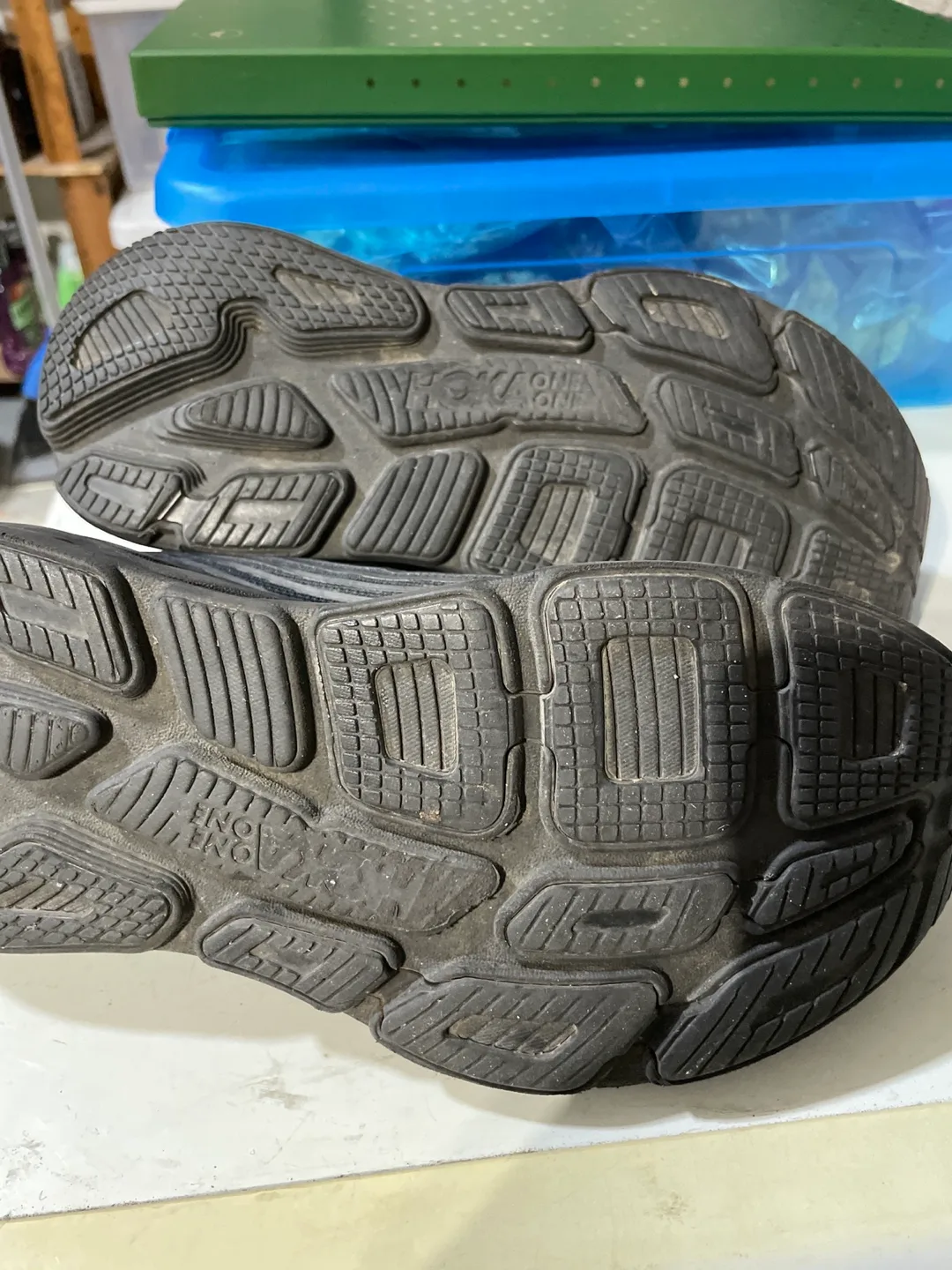 Hoka One One Running Shoes image indicator(4)