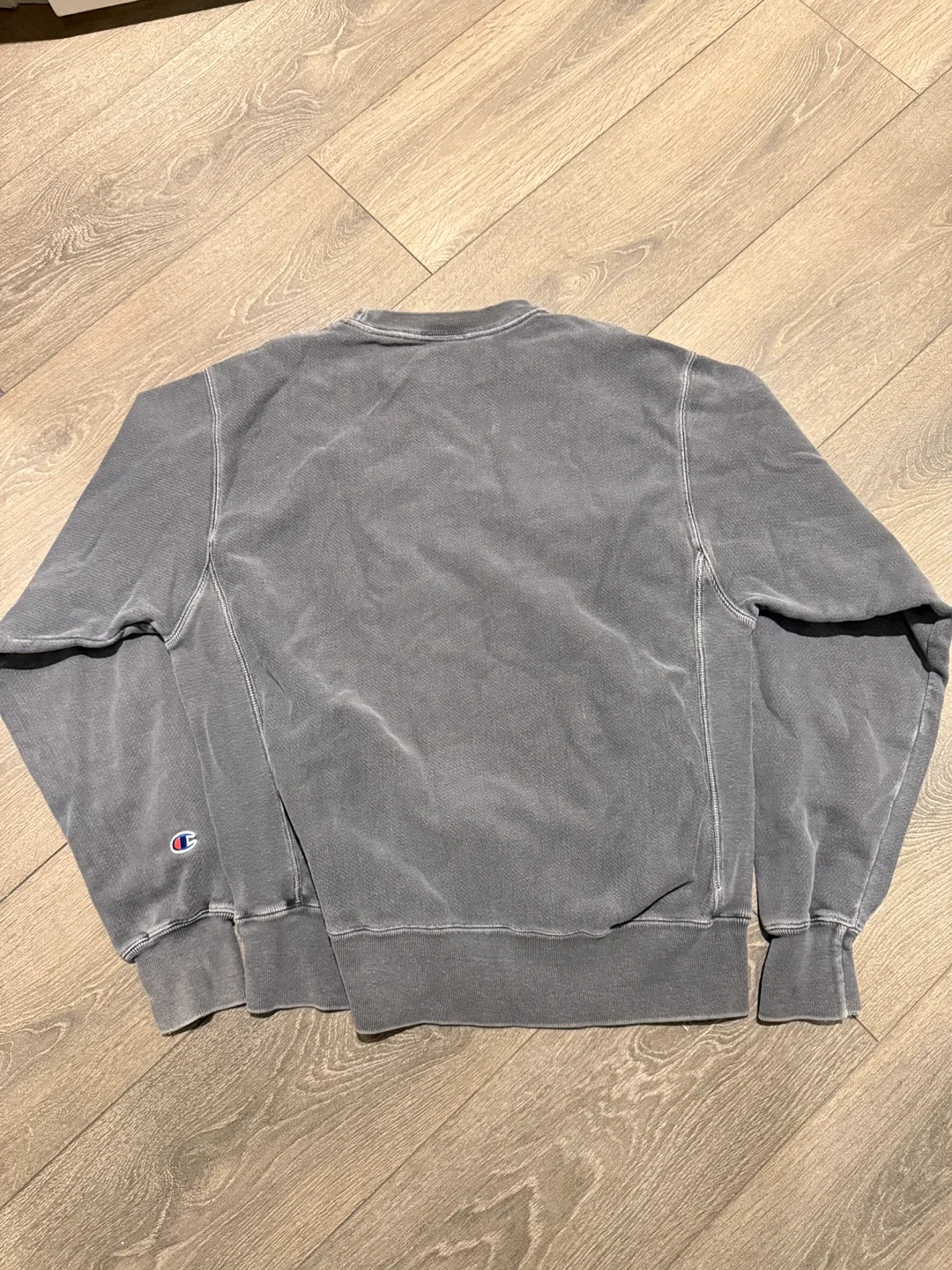 Unisex Champion Reverse Weave Crewneck Sweatshirt - Grey image indicator(2)