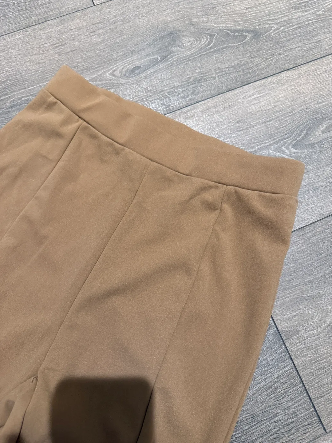 Camel-coloured Side-Split Pants image indicator(2)
