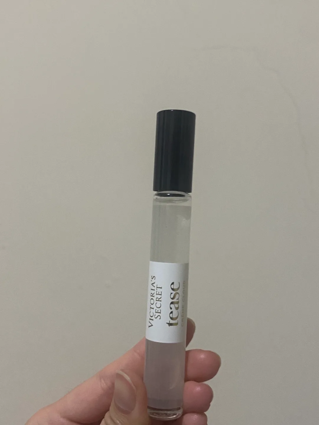 Victoria’s Secret Tease Crème Cloud Eau de Parfum Rollerball image indicator(2)