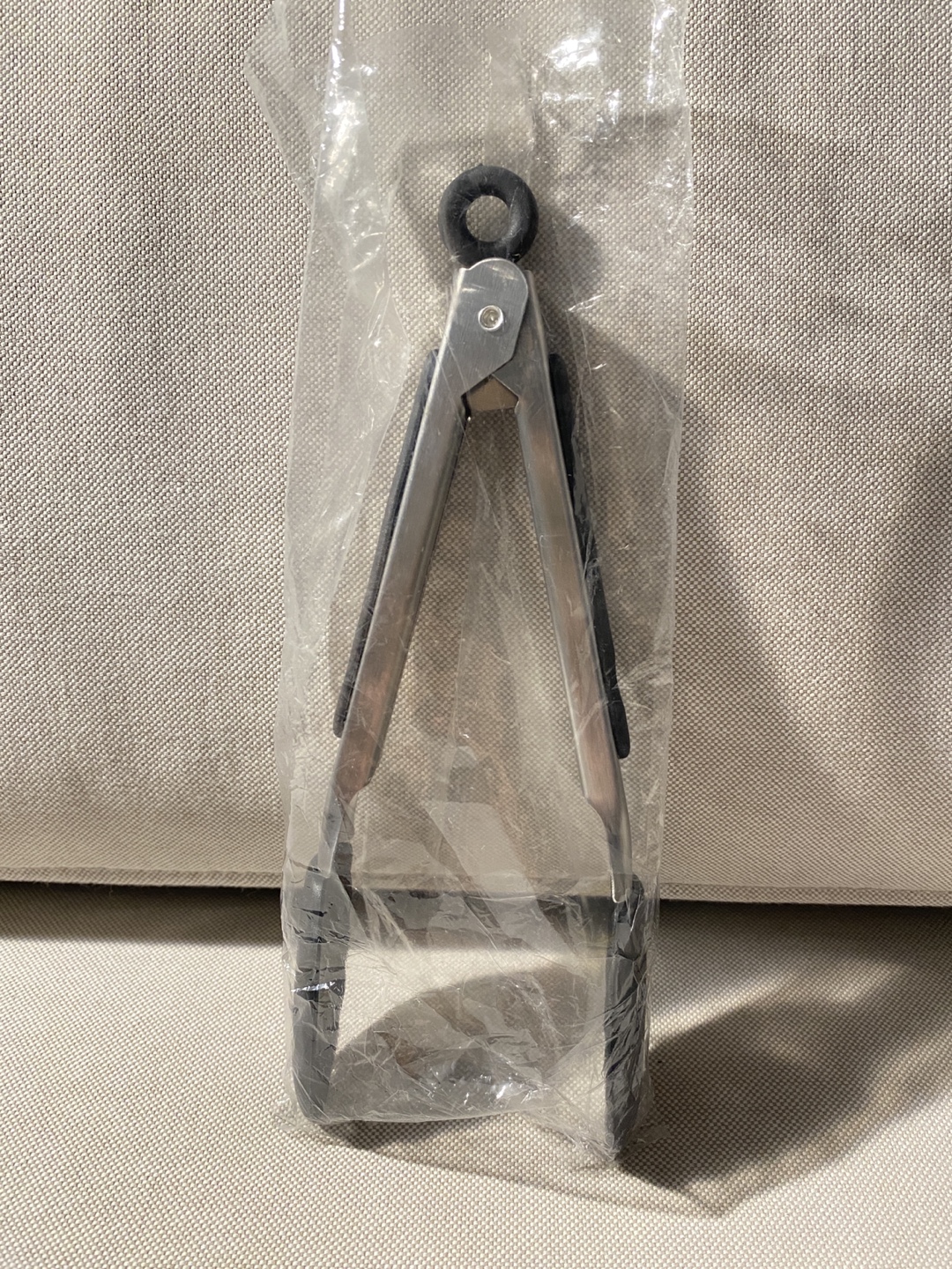 Brand New Kitchen Tong-Black