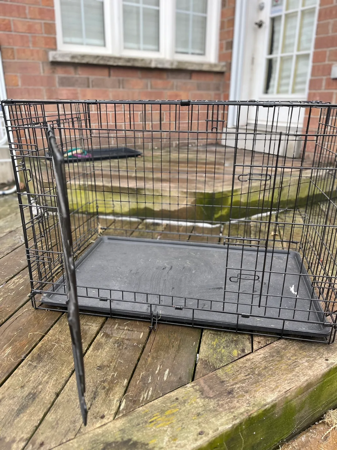 Black Wire Double Door Dog Crate image indicator(2)