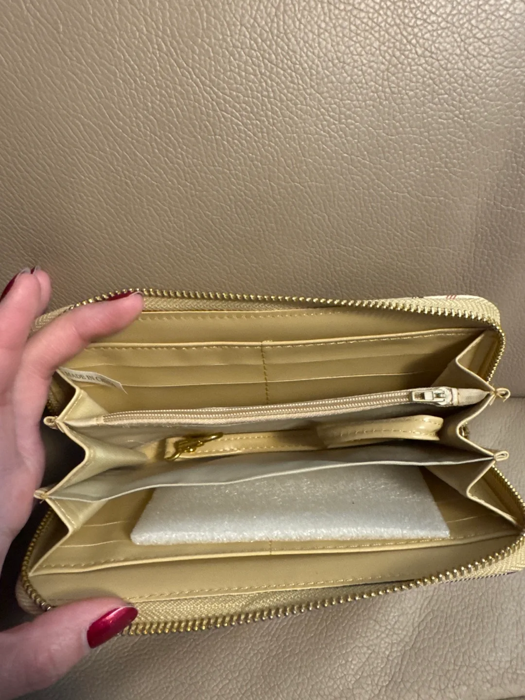 Brand New Clutch Purse 💚 image indicator(4)
